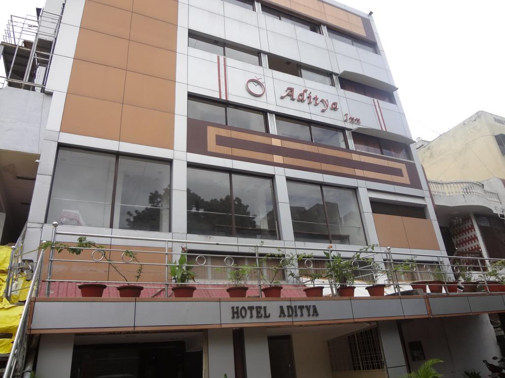 Aditya Inn Нагпур Екстериор снимка